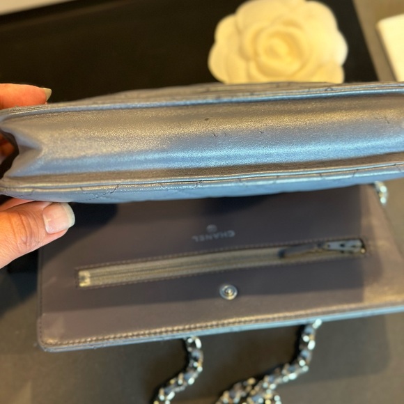CHANEL iridescent blue wallet on chain silver hardware flap bag - Picture 13 of 15